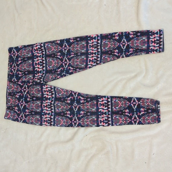 No Boundaries Pants - No Boundaries Neon Pink And Blue Print Geometric Leggings Size large (11-13)